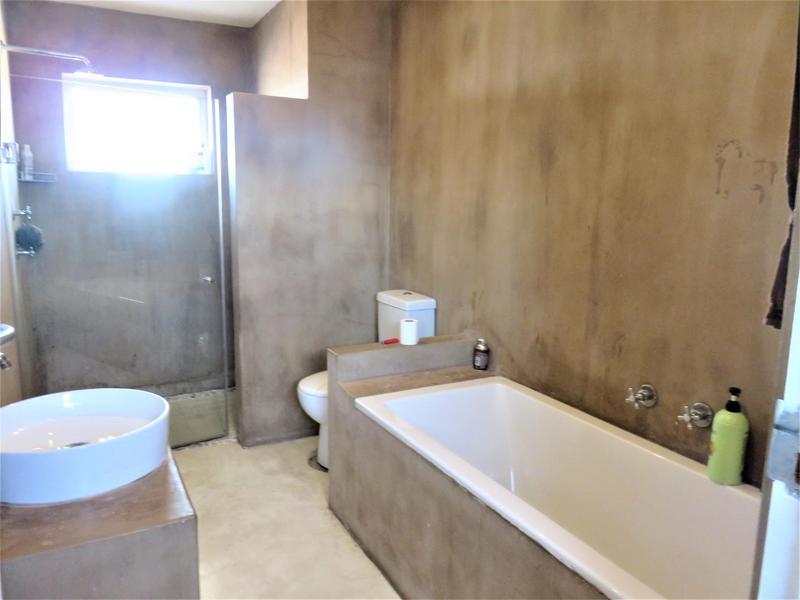 5 Bedroom Property for Sale in Myburgh Park Western Cape